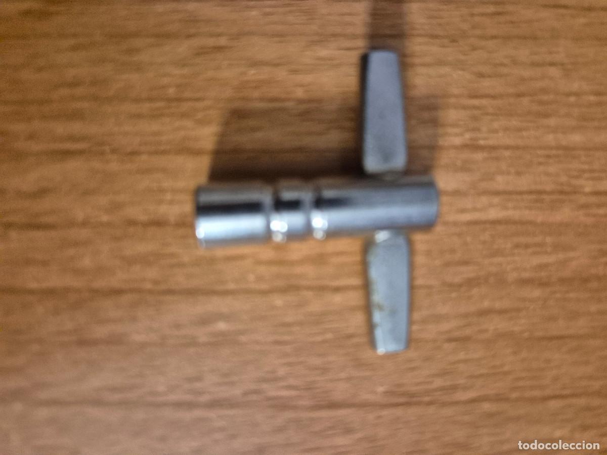 Herramientas de relojes: PEQUE&Ntilde;A LLAVE 7 X 7 mm. - Foto 2