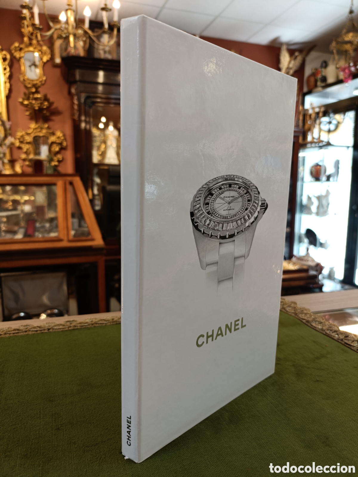 Watchmaker tools: Cat&aacute;logo de relojes CHANEL J12. En Espa&ntilde;ol
