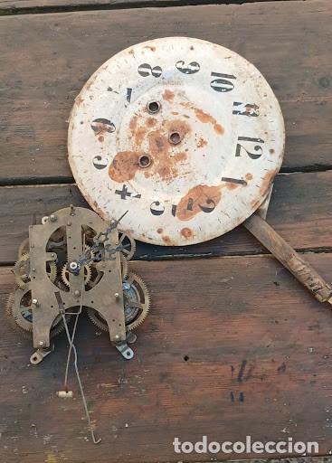 Herramientas de relojes: Antiguo Mecanismo de Reloj de Pared / Morez con Esfera y P&eacute;ndulo (Relojer&iacute;a Antigua)