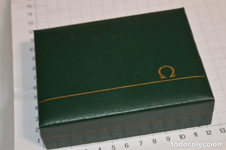 Relojes - Omega: Vintage - Caja / Estuche OMEGA - De madera, forrada en color verde - ¡Preciosa, mira fotos/detalles! - Foto 2 - 309789583