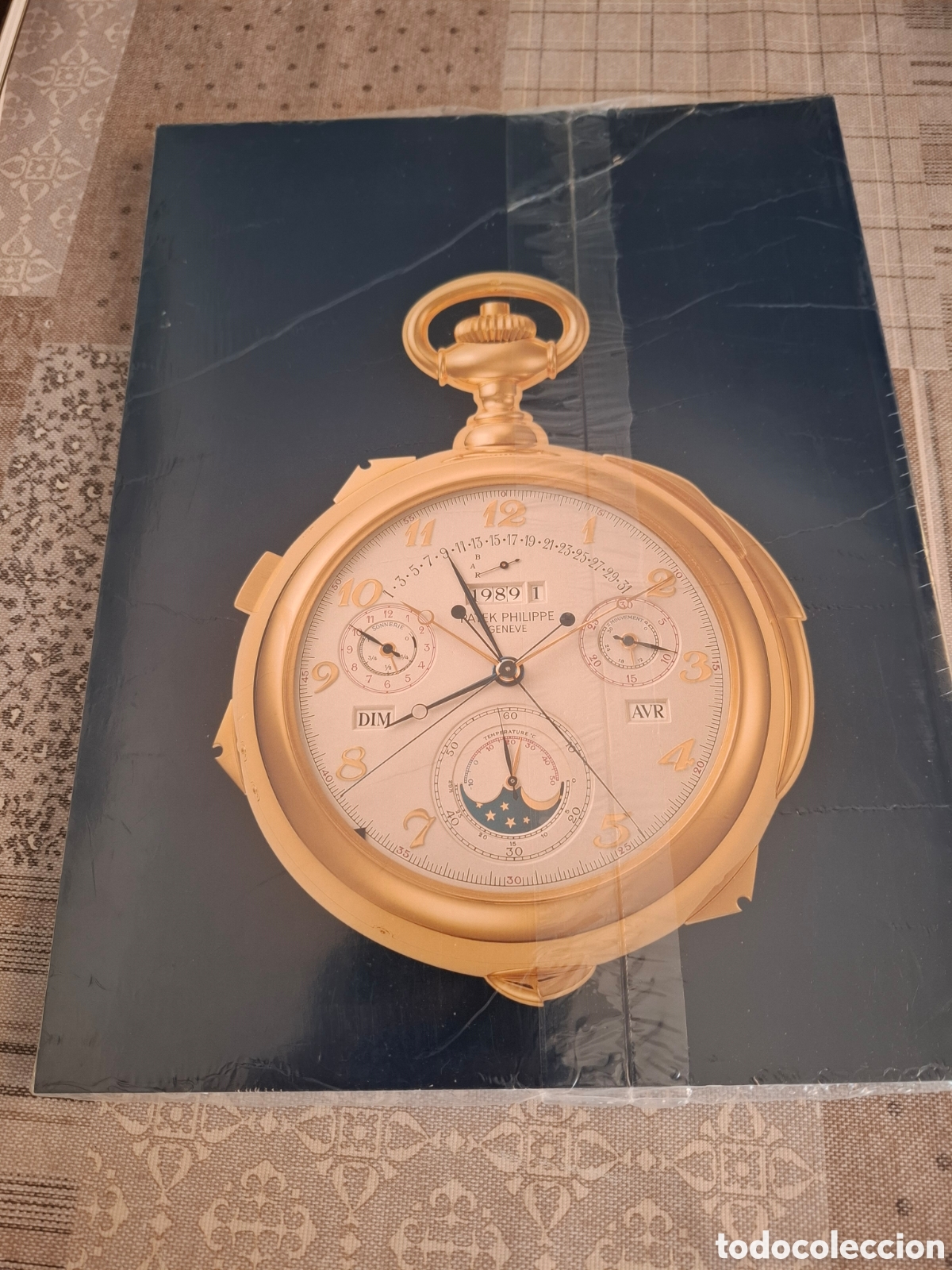 Relojes - Patek: Patek Philippe cat&aacute;logo del museo en ingl&eacute;s, sin abrir - Foto 2