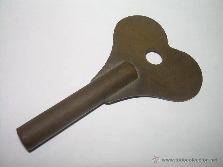 Recambios de relojes: ANTIGUA LLAVE DE BRONCE PARA RELOJ. - Foto 1