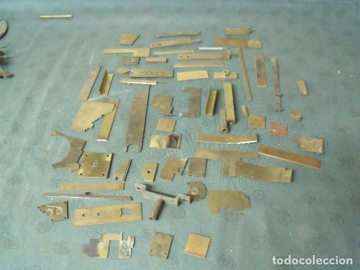 Recambios de relojes: 57 piezas en laton lote 28