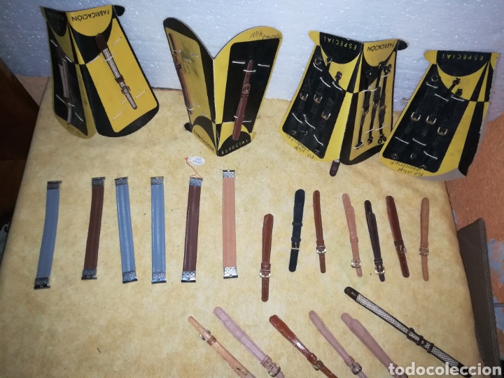 Pe&ccedil;as de reposi&ccedil;&atilde;o de rel&oacute;gios: Ahora 75&euro;.32 correas de relojes antiguas en piel, algunas en plastico