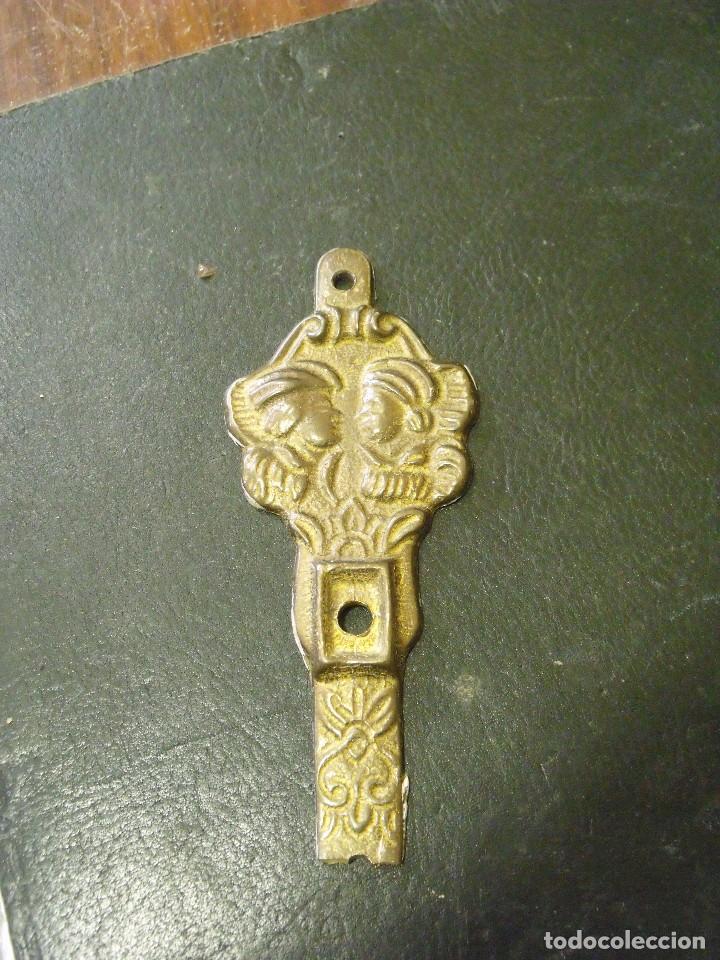 Recambios de relojes: gran adorno de bronce  con caras- lote 21