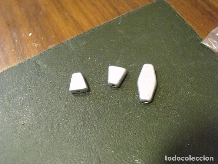 Ersatzteile f&uuml;r Uhren: 3 PLOMOS PARA PESAS DE RELOJ- CAJA A
