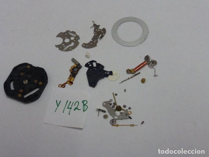 Recambios de relojes: Y 142B, restos, cierre de taller. - Foto 1