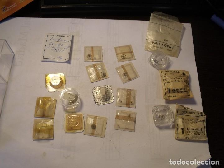 Pi&egrave;ces de rechange de montres et horloges: restos de relojeria 19 PIEZAS A ESTRENAR n&ordm; - lote 108