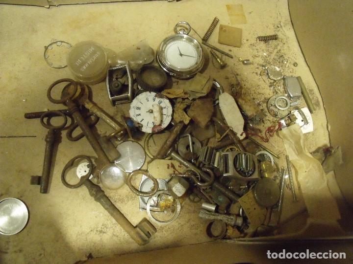 Ersatzteile f&uuml;r Uhren: GRAN LOTE DE 900 GRA DE PIEZAS PARA RELOJES- LOTE 61