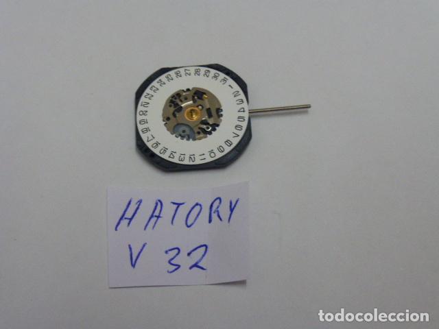 Recambios de relojes: V 32, restos de mecanismo - Foto 1