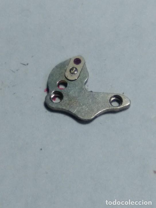 Pi&egrave;ces de rechange de montres et horloges: ST - FHF 96-4 - puente interior de rda. de centro (cd-869)