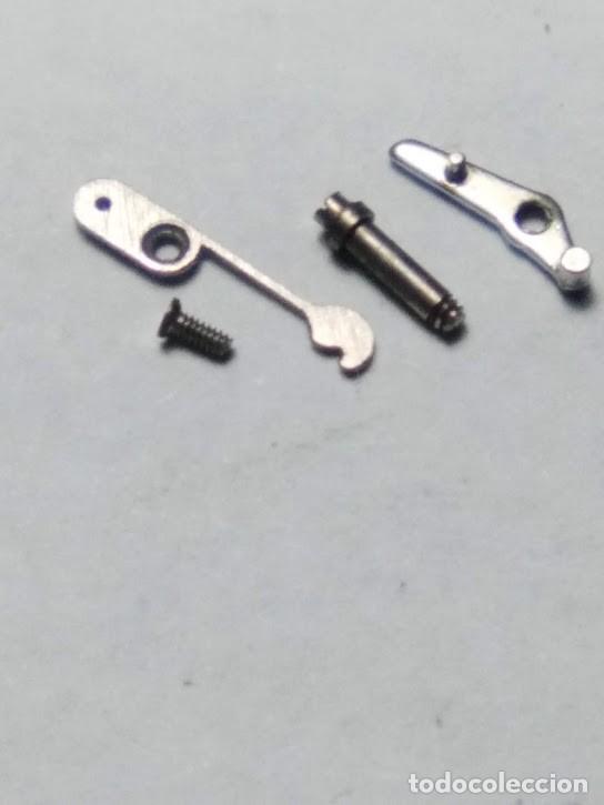 Ricambi di orologi: EB  1332  - muelle retenci&oacute;n de tireta+tireta y tornillo  (cd-1062)