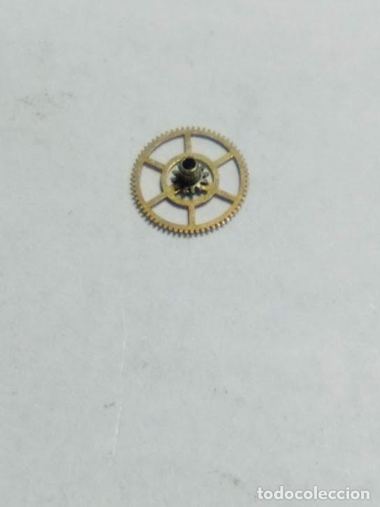 Pi&egrave;ces de rechange de montres et horloges: ETA 2408 - rda. minutos - (cd-2058)