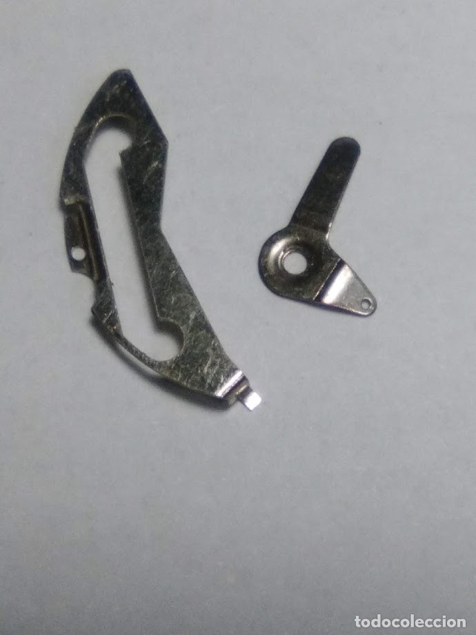 Pi&egrave;ces de rechange de montres et horloges: Cattin - C-80 - protector de bobina+brida de pila - (cd-3302)