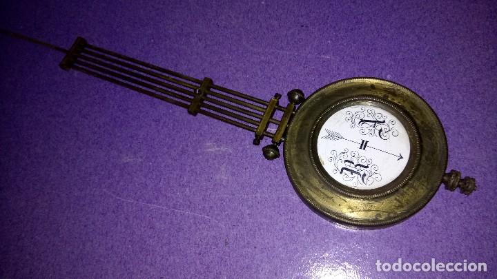 Recambios de relojes: Antiguo P&Eacute;NDULO de RELOJ - Foto 1