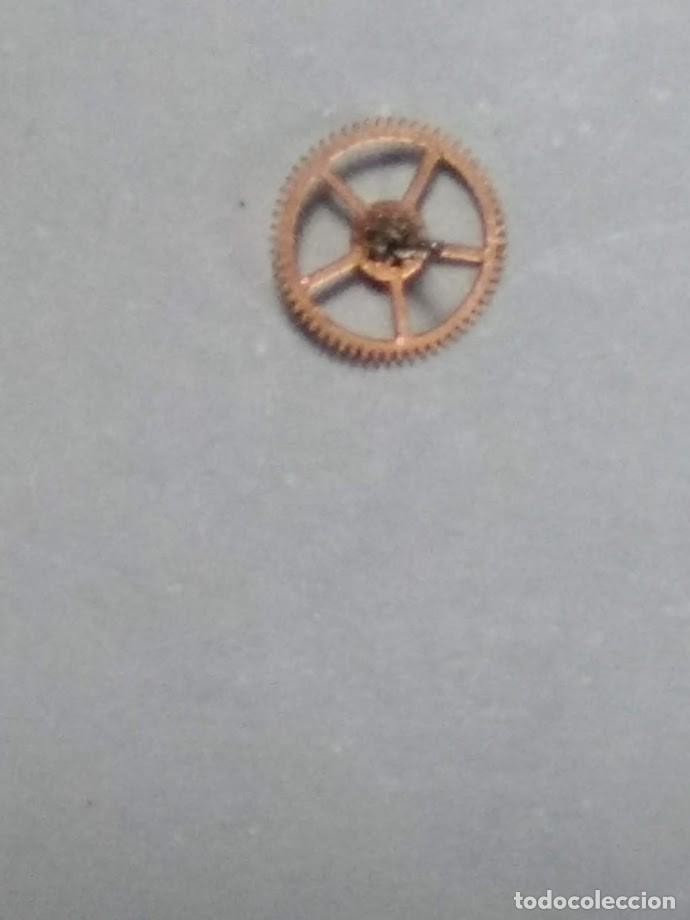 Pe&ccedil;as de reposi&ccedil;&atilde;o de rel&oacute;gios: Omega - 213 - rda. de centro - (cd-5808)