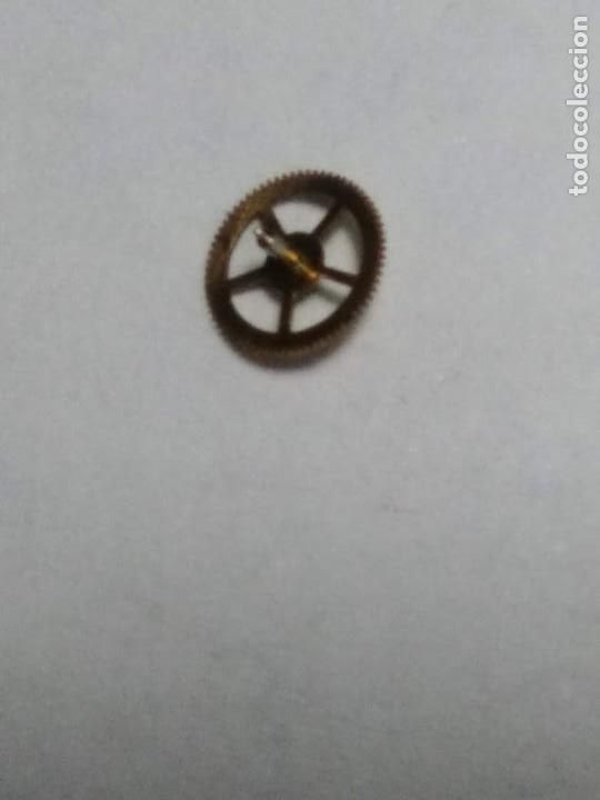 Pe&ccedil;as de reposi&ccedil;&atilde;o de rel&oacute;gios: BFG - 911 - rda 2&ordf; - (cd-5850)