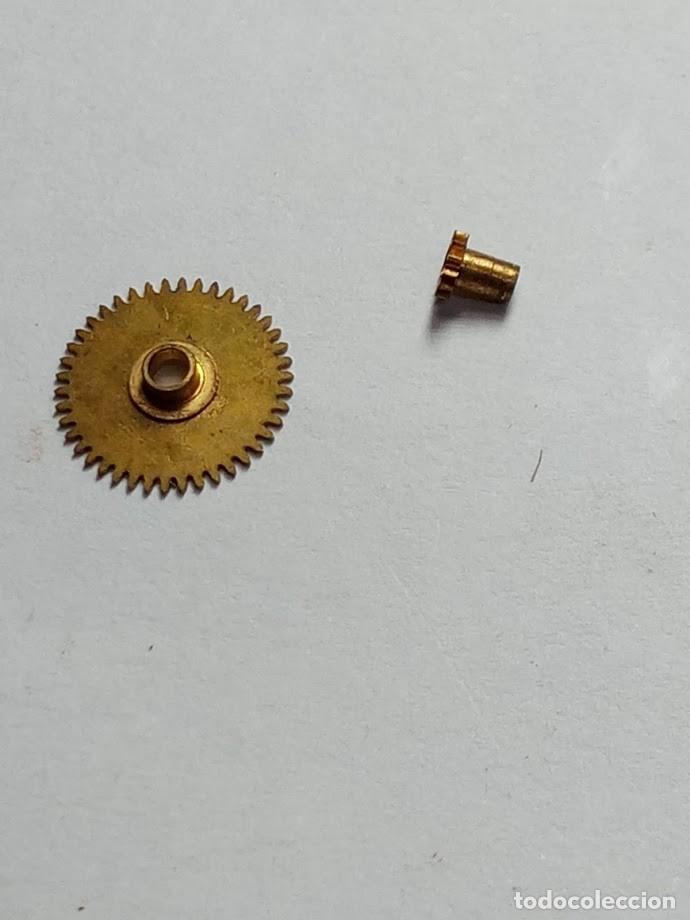 Recambios de relojes: BFG - 670 - rda. de horas y ca&ntilde;&oacute;n de minutos - (cd-6129)