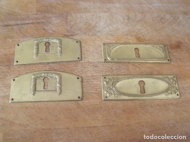 Recambios de relojes: 4 embellecedores art-nouveau- a&ntilde;o 1920- para cerraduras- lote 274