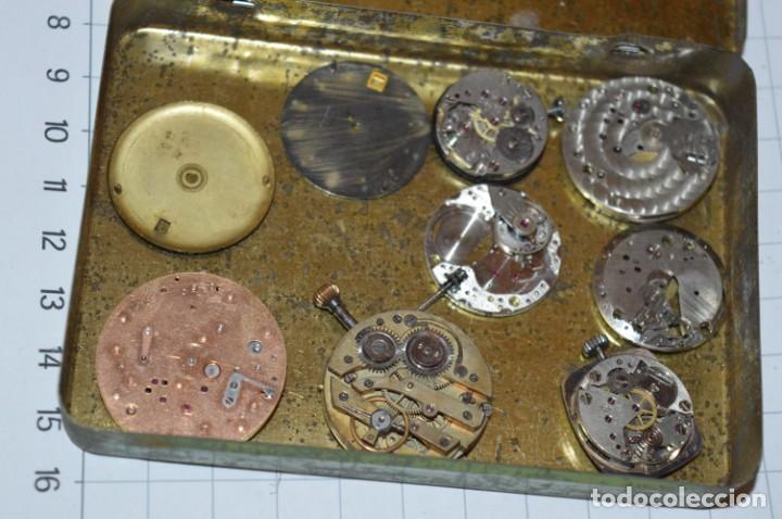 Recambios de relojes: ANTIGUO - VINTAGE - Caja con de piezas / accesorios - Desguace variados relojes - ¡Mira! Lote 06 - Foto 15 - 211474955