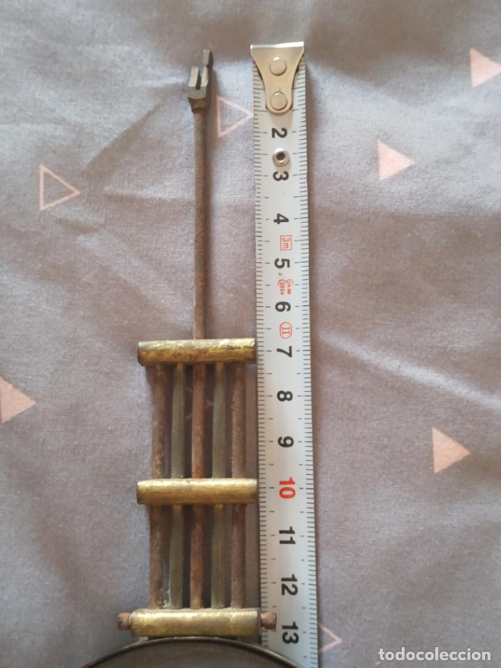 Recambios de relojes: Antiguo p&eacute;ndulo de reloj fechado en 1923 - Foto 19