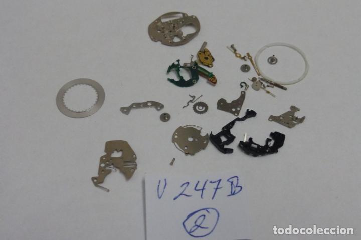 Recambios de relojes: V 247B, restos de mecanismo