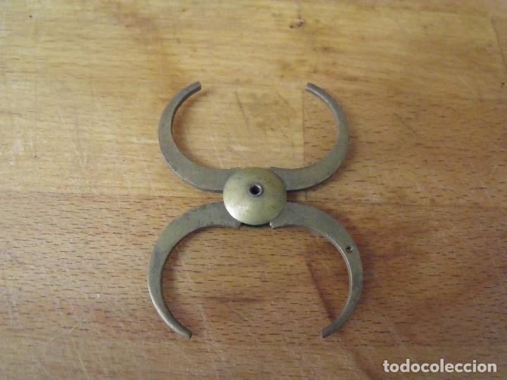 Pi&egrave;ces de rechange de montres et horloges: ANTIGUA HERRAMIENTA DE RELOJERIA- BUEN ESTADO- LOTE 325