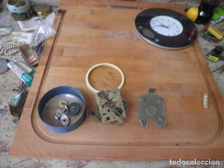 Pe&ccedil;as de reposi&ccedil;&atilde;o de rel&oacute;gios: maquinaria de volante de despertador antiguo- lote 326