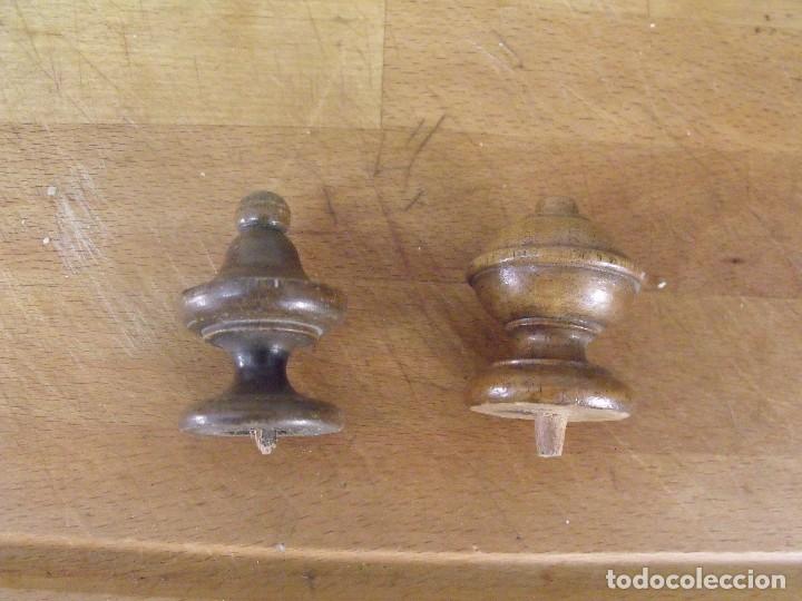 Recambios de relojes: 2 adornos en madera para mueble reloj alfonsino- lote 19