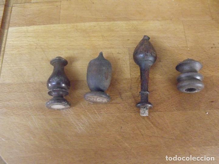 Recambios de relojes: 4 adornos en madera para mueble reloj alfonsino- lote 19
