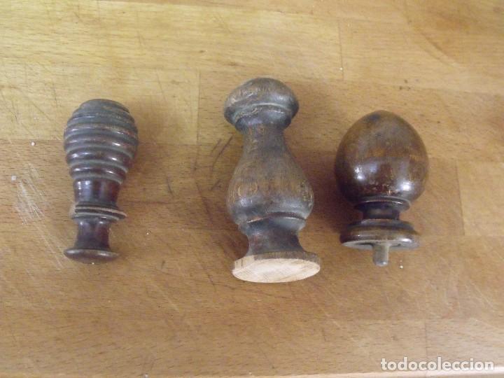 Recambios de relojes: 3 adornos en madera para mueble reloj alfonsino- lote 19