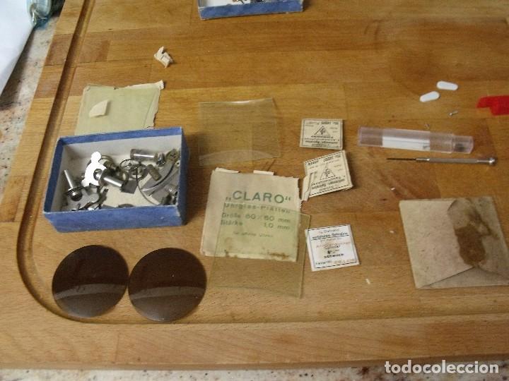 Pi&egrave;ces de rechange de montres et horloges: LOTE DE LLAVES DESPERTADOR-CRISTALES CUADRADOS ABOMBADOS Y OTRAS PIEZAS-LOTE 389