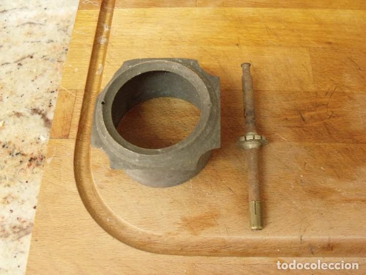 Pe&ccedil;as de reposi&ccedil;&atilde;o de rel&oacute;gios: 2 PIEZAS PARA RELOJ DESPERTADOR OFICIAL LOTE 410
