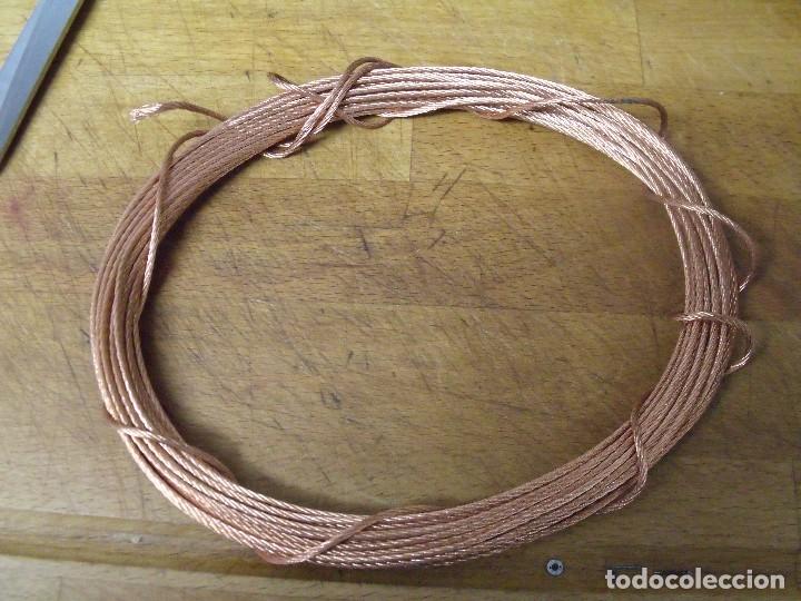 Pe&ccedil;as de reposi&ccedil;&atilde;o de rel&oacute;gios: un rollo de hilo tranzado de algodon y cobre- PARA HACER RESTAURACIONES-lote 419
