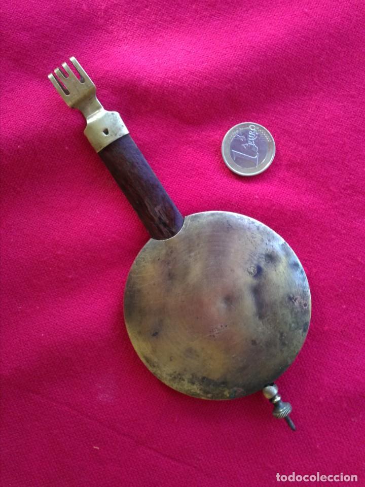 Recambios de relojes: P&eacute;ndulo antiguo de reloj - Foto 1