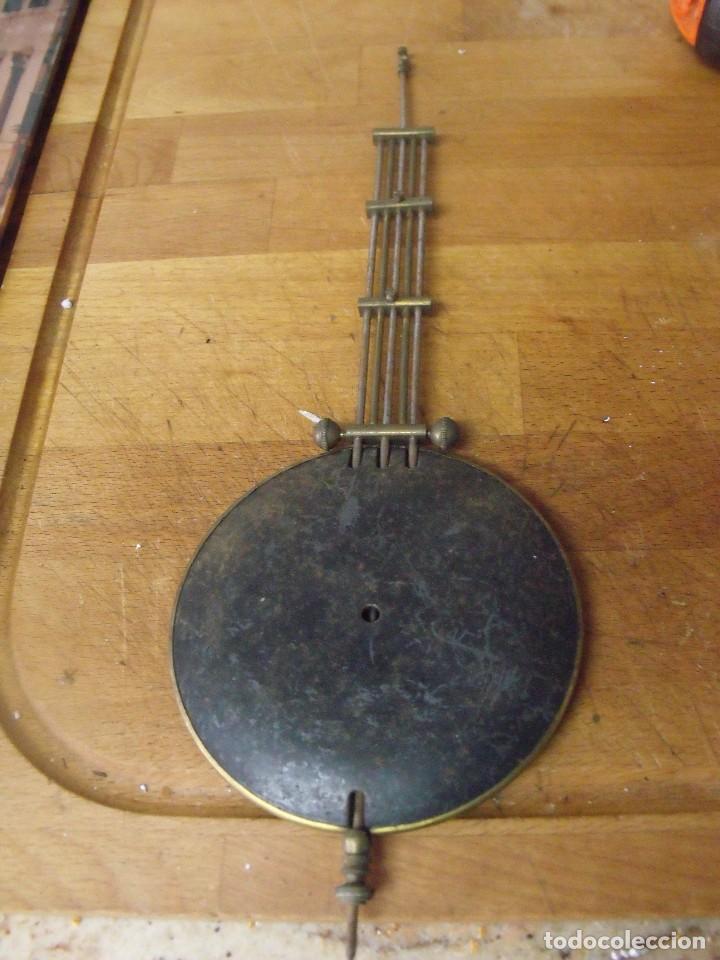 Recambios de relojes: ANTIGUO PENDULO PARA RELOJ ALFONSINO- LOTE 440 - Foto 2