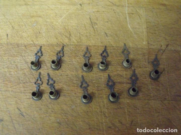 Ersatzteile f&uuml;r Uhren: 11 agujas horarias originales para reloj sobremesa o despertador-lote 351-8