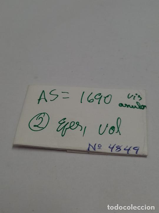 Recambios de relojes: As 1690, dos ejes de volante - Foto 1
