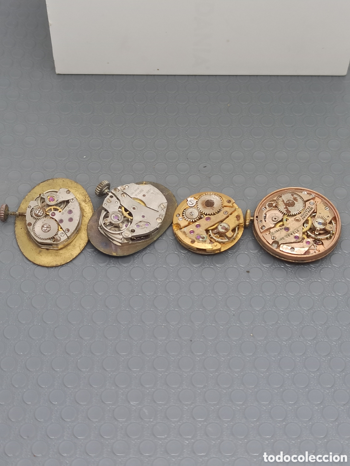 Recambios de relojes: Lote de 4 mecanismos+esferas - Foto 2