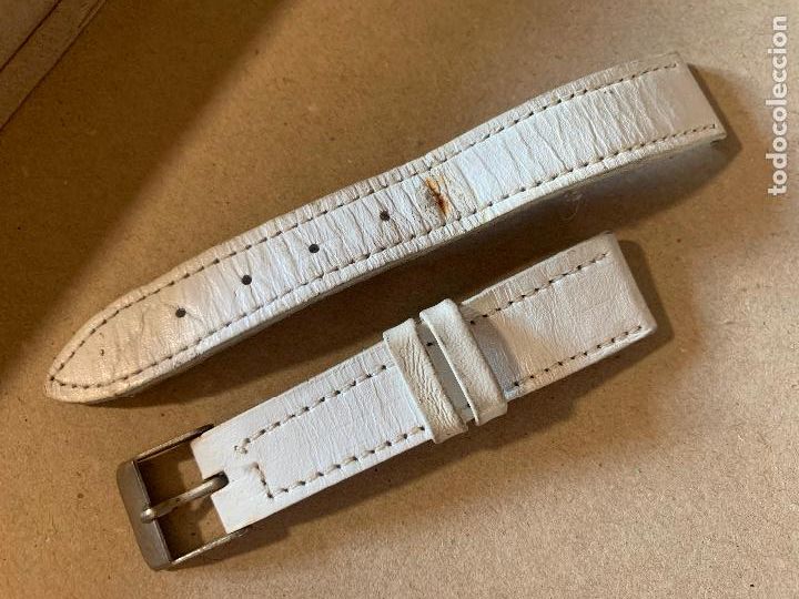 Pi&egrave;ces de rechange de montres et horloges: Correa para pulsera de reloj en piel de color blanco. 16mm de ancho en la zona de enganche.