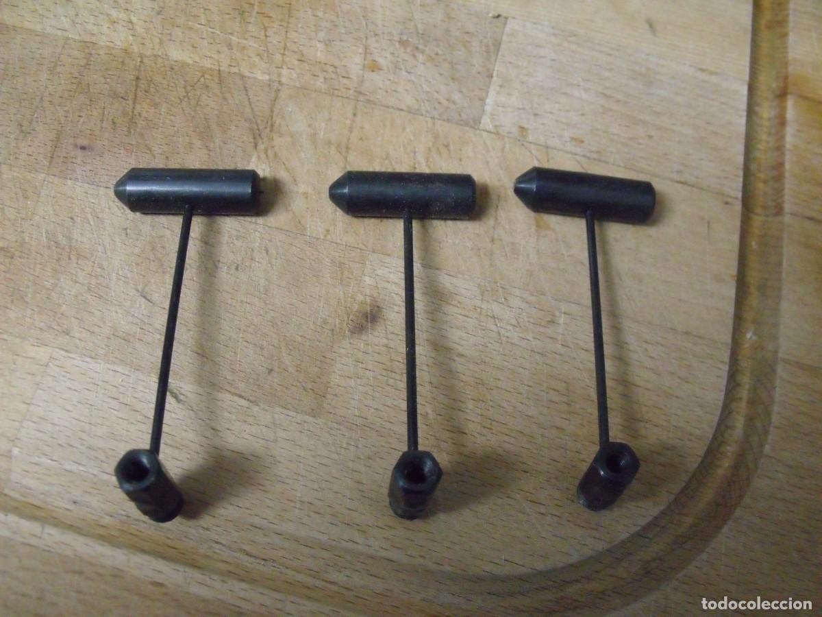 Ersatzteile f&uuml;r Uhren: 3 martillos en hierro forjado-lote 528