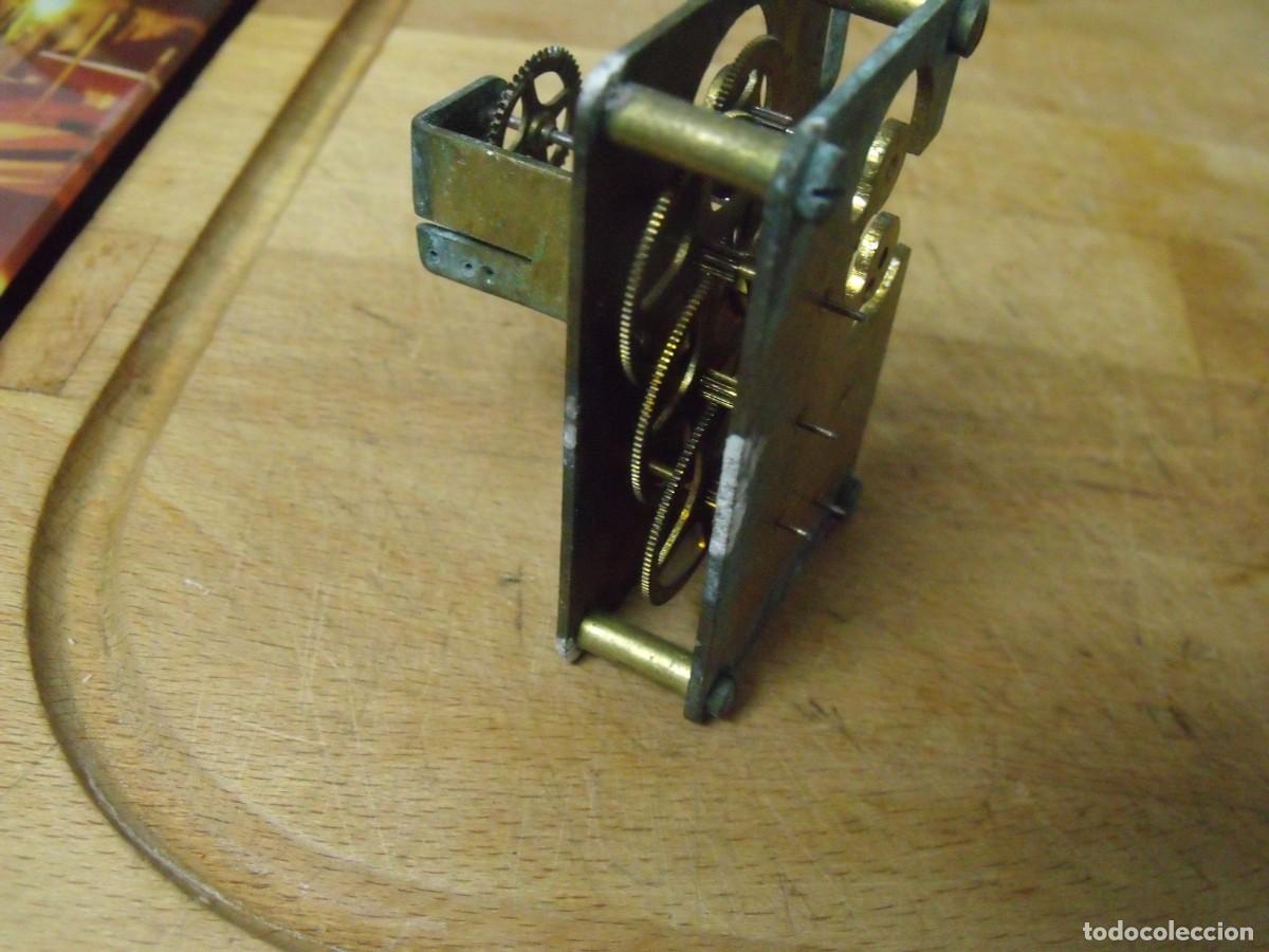 Recambios de relojes: antigua maquinaria para reloj peque&ntilde;o-lote 530