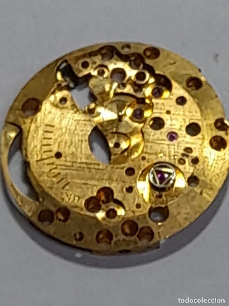 Pi&egrave;ces de rechange de montres et horloges: ETA - 1010 - 2 fotos-(cd-6999)