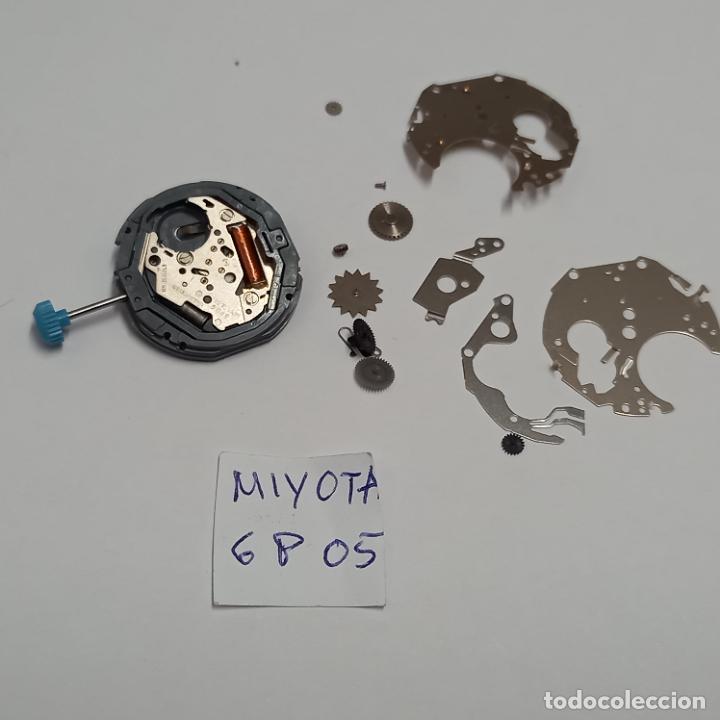 Pe&ccedil;as de reposi&ccedil;&atilde;o de rel&oacute;gios: Miyota 6 p05, restos de mecanismo