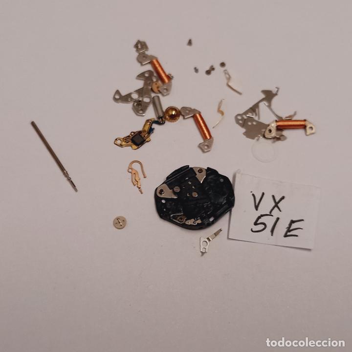 Pe&ccedil;as de reposi&ccedil;&atilde;o de rel&oacute;gios: VX 51 E, restos de mecanismo