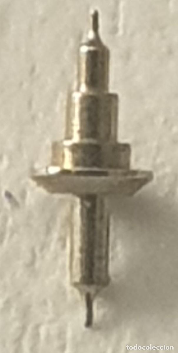 Pi&egrave;ces de rechange de montres et horloges: EJE VOLANTE DE RELOJ FHF - CALIBRE 63 - IMAGEN REAL AMPLIADA - X