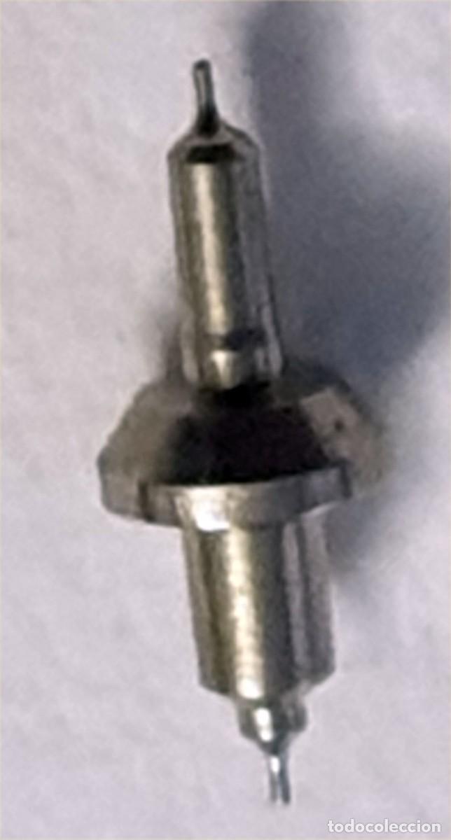 Spare Parts for Watches: EJE VOLANTE DE RELOJ DESA - CALIBRE 320 - IMAGEN REAL AMPLIADA - X