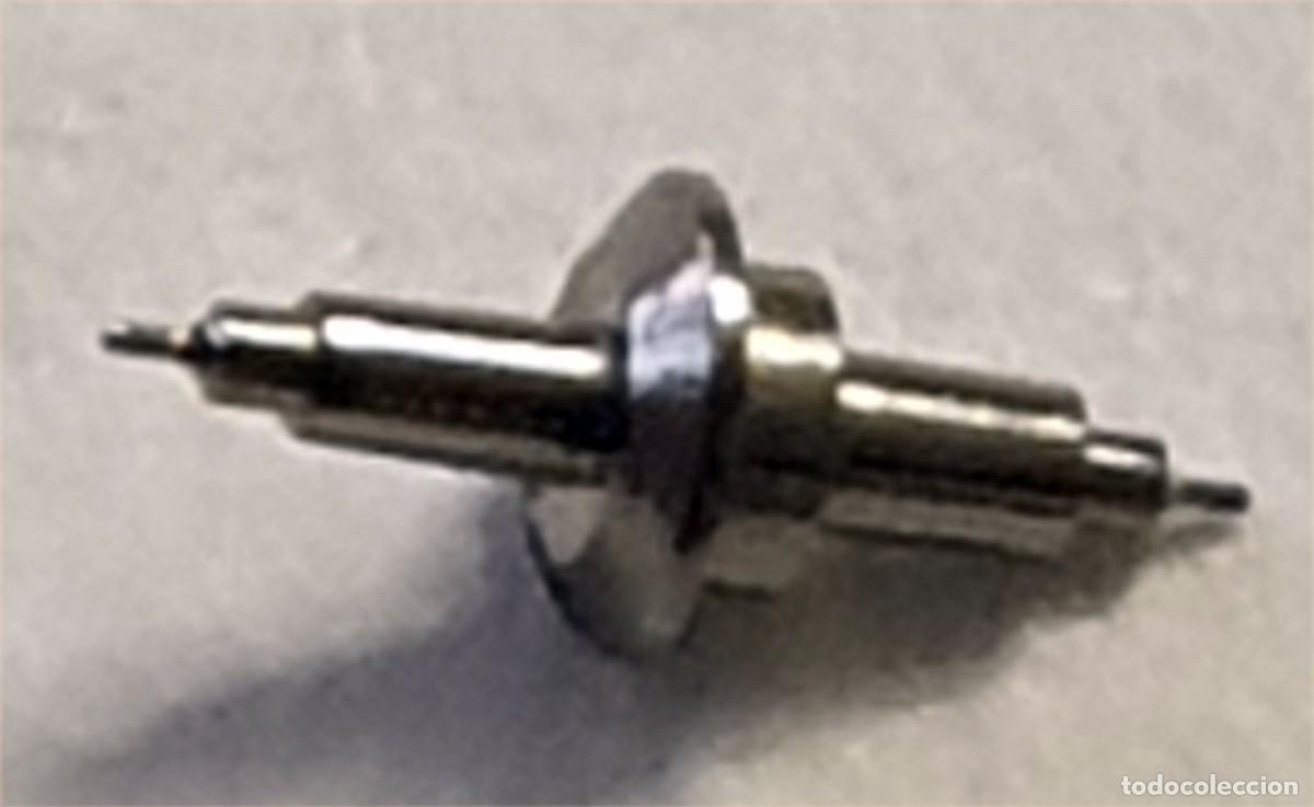 Spare Parts for Watches: EJE VOLANTE DE RELOJ OMEGA - NR 2796 - 26.5T2, 265T3, 100 Inca - IMAGEN REAL AMPLIADA - X