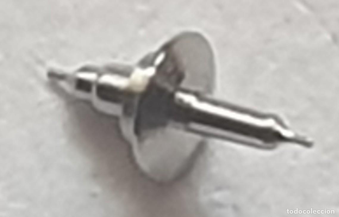 Pi&egrave;ces de rechange de montres et horloges: EJE VOLANTE DE RELOJ FHF 6 3/4 - 11&acute;&acute; 56 INCA - IMAGEN REAL AMPLIADA - BALANCE STAFF