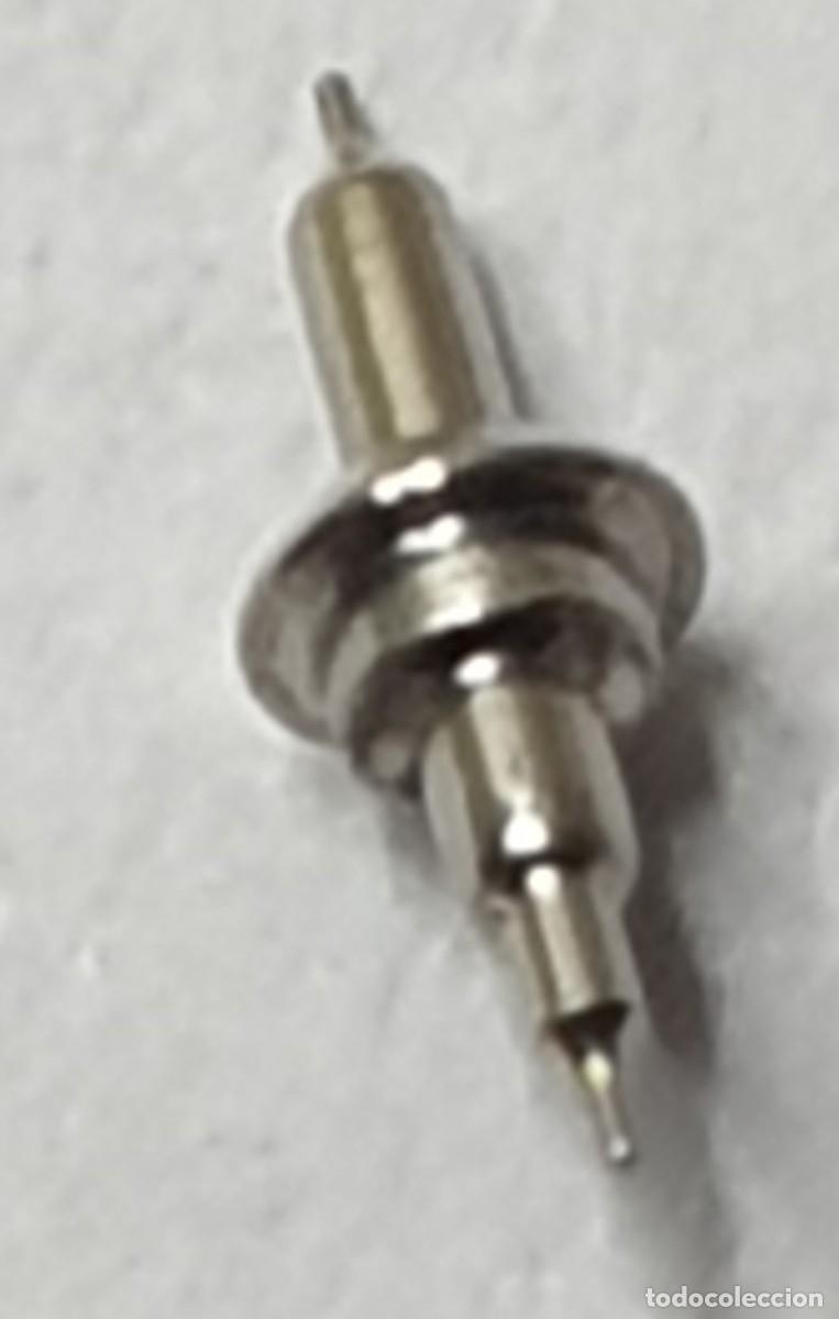 Pi&egrave;ces de rechange de montres et horloges: EJE VOLANTE DE RELOJ ETA 12 CALIBRE 640 - IMAGEN REAL AMPLIADA - X